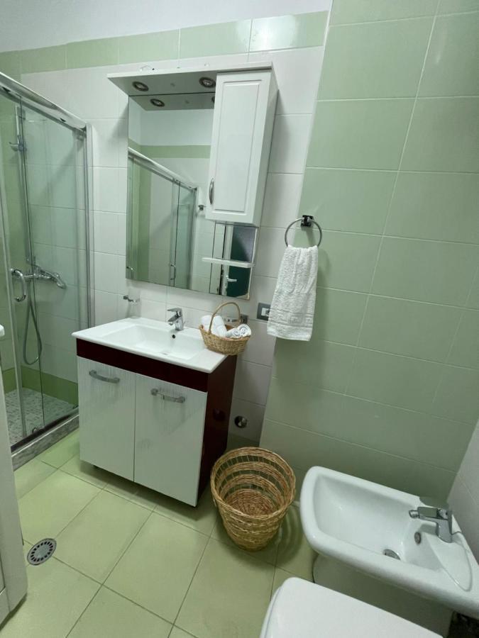 Ola Apartament 2 Sarandë 外观 照片